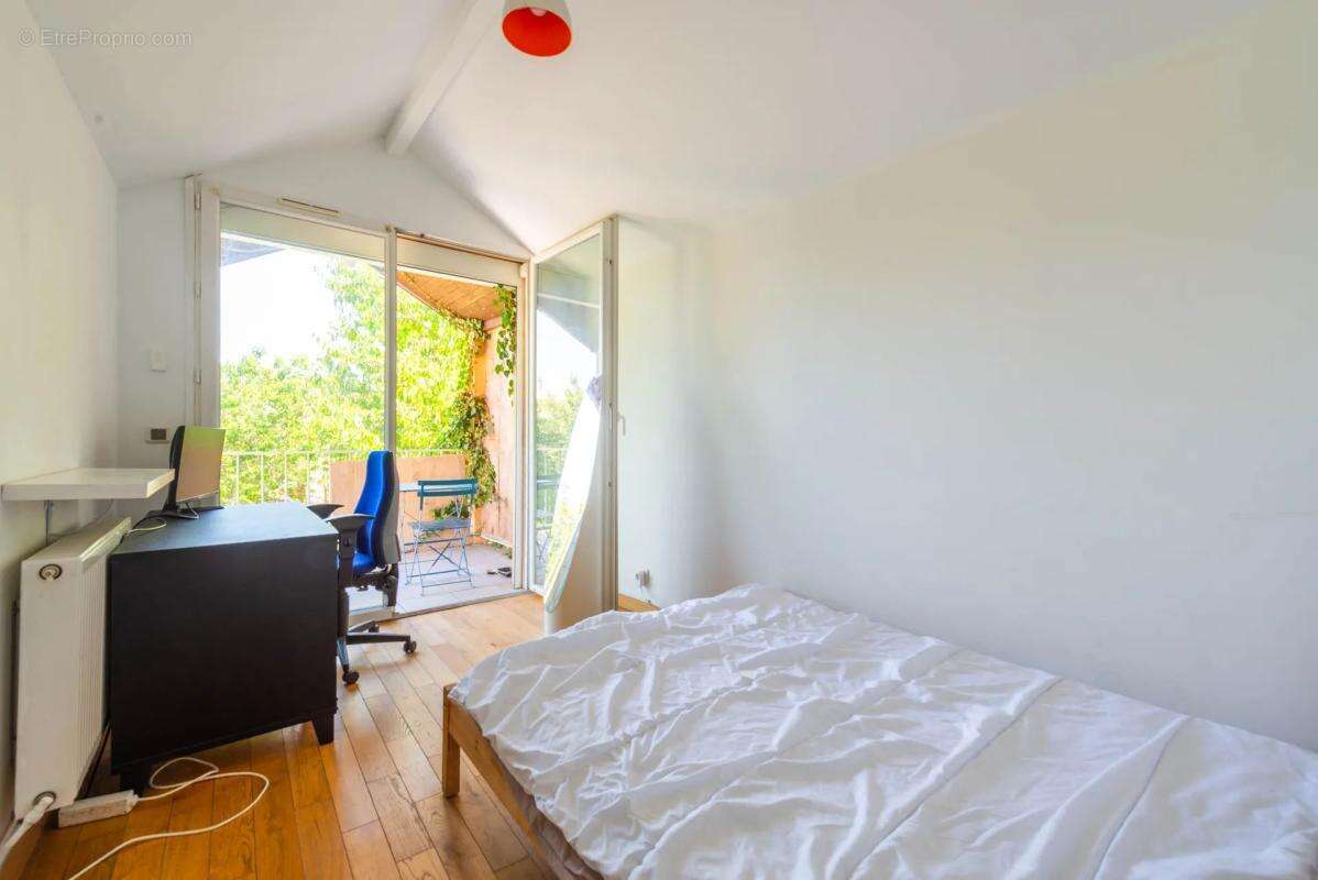 Maison de 4 pièces de 107 m² à Houilles - photo 6