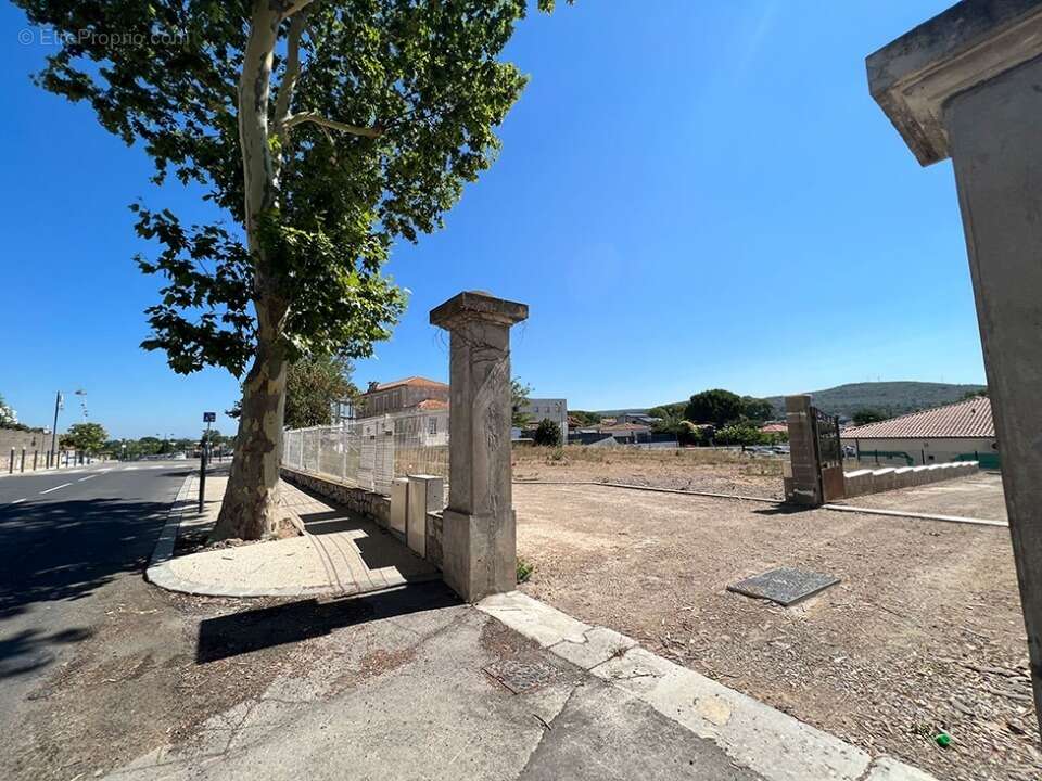 Terrain à BALARUC-LE-VIEUX