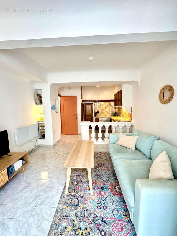 Appartement à LA COLLE-SUR-LOUP