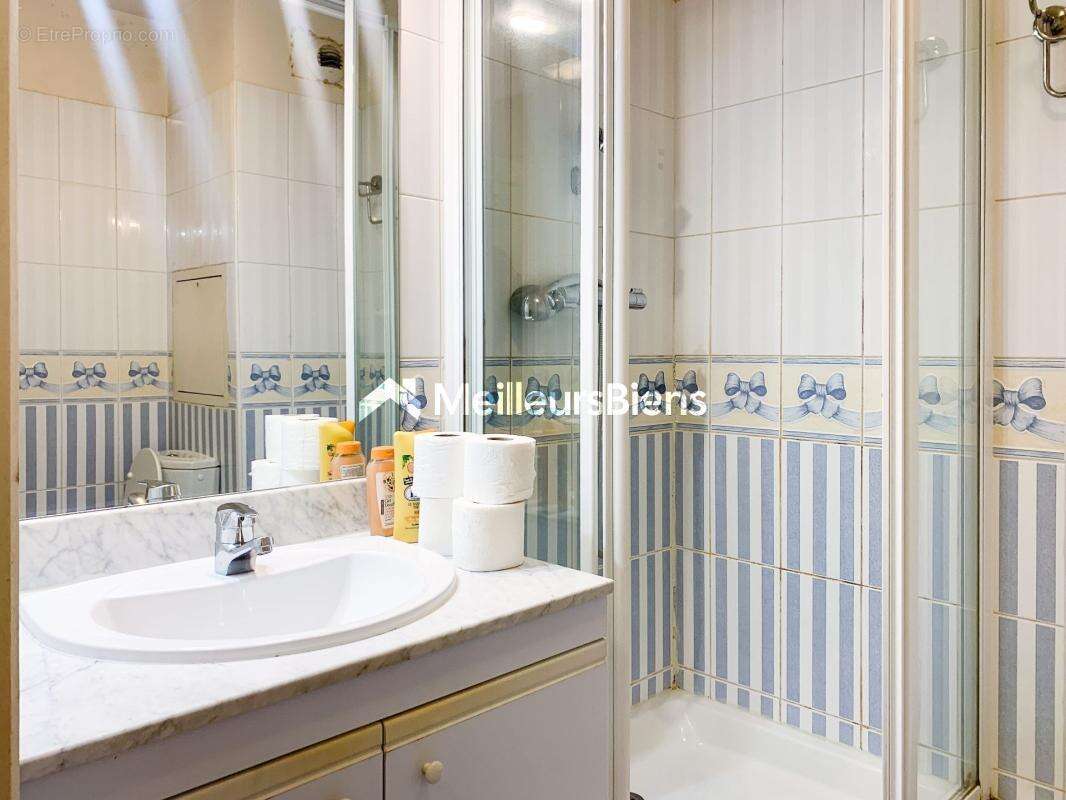 Appartement à PARIS-8E