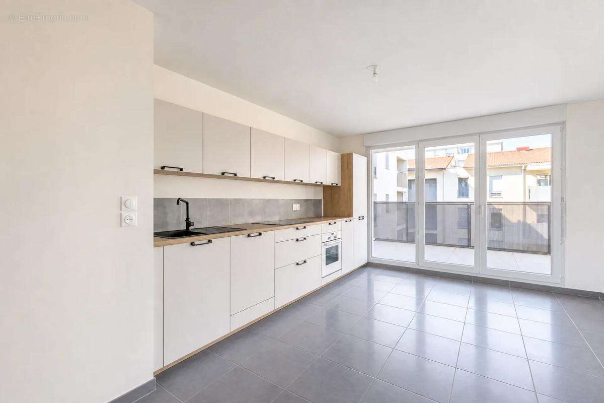 Appartement à VENISSIEUX