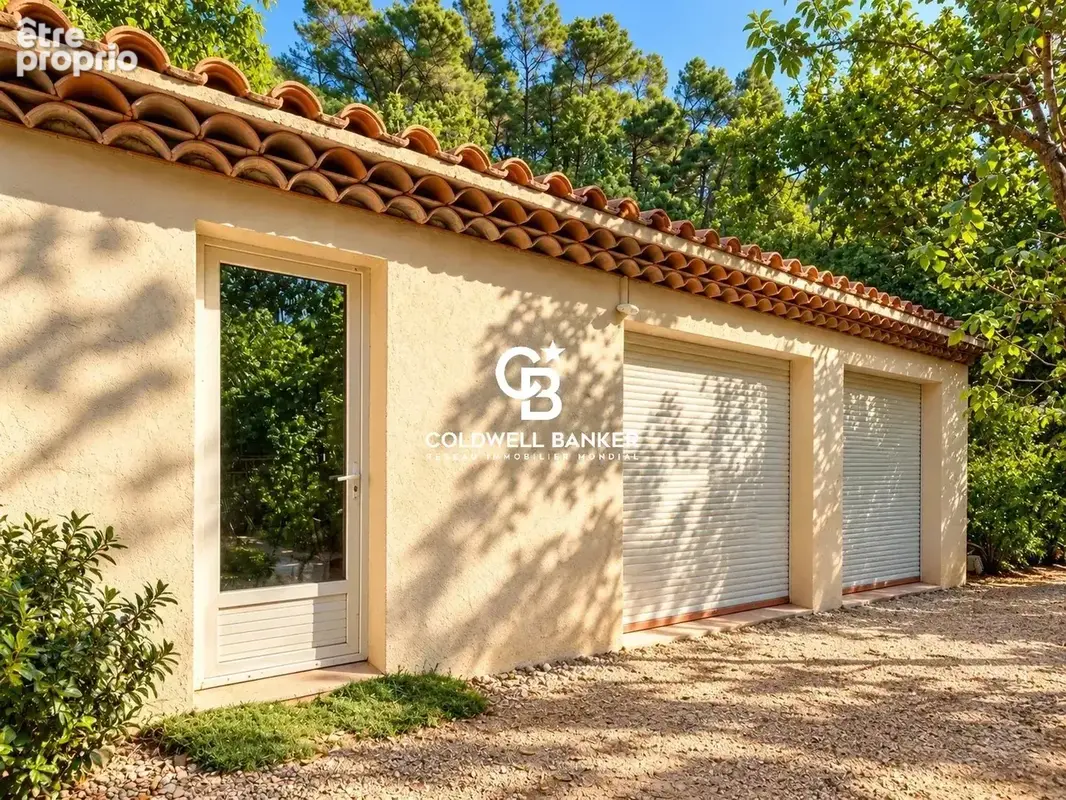 Exclusivité — Villa contemporaine provençale avec piscine et vue dégagée sur terrain de 3 000 m² — Draguignan - photo 19