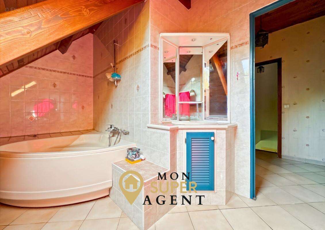 Maison à LE MEE-SUR-SEINE