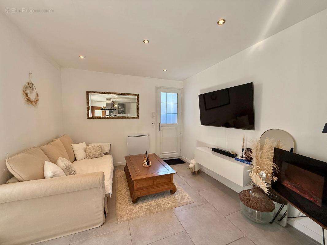 Appartement à CHENOVE