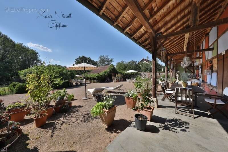 Maison à MONTPONT-EN-BRESSE