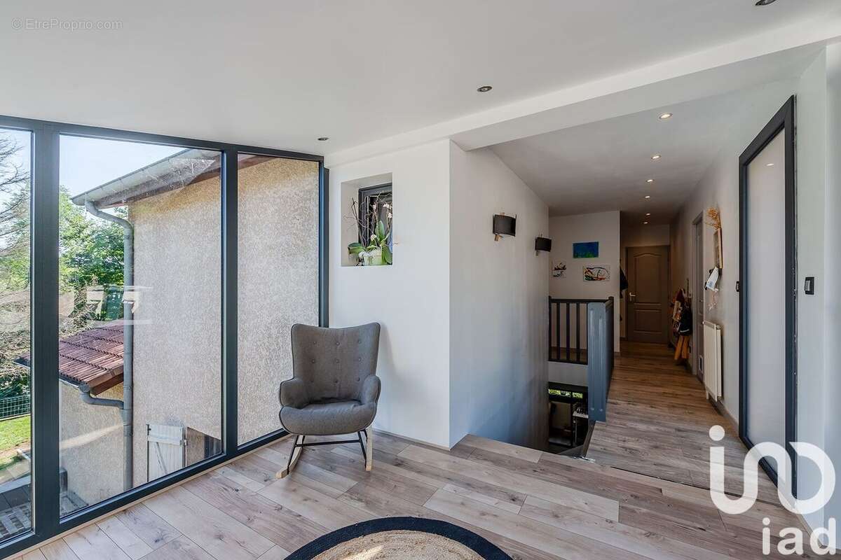 Photo 8 - Maison à DOMMARTIN