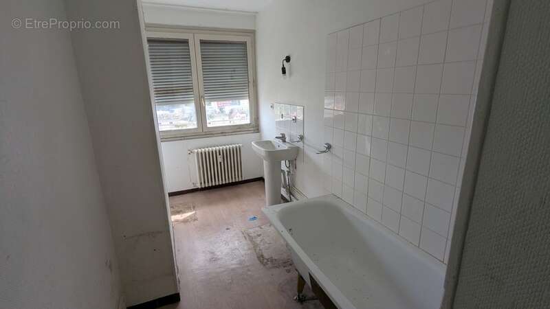 Appartement à vendre 5 pièces CHENOVE (21) - photo 3