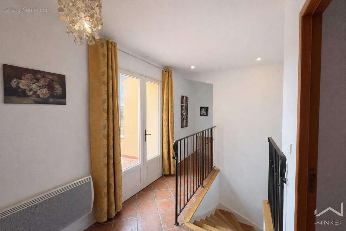 Maison à SAINT-REMEZE
