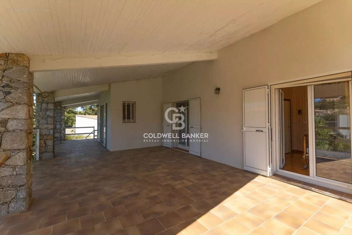 Maison à L'ILE-ROUSSE