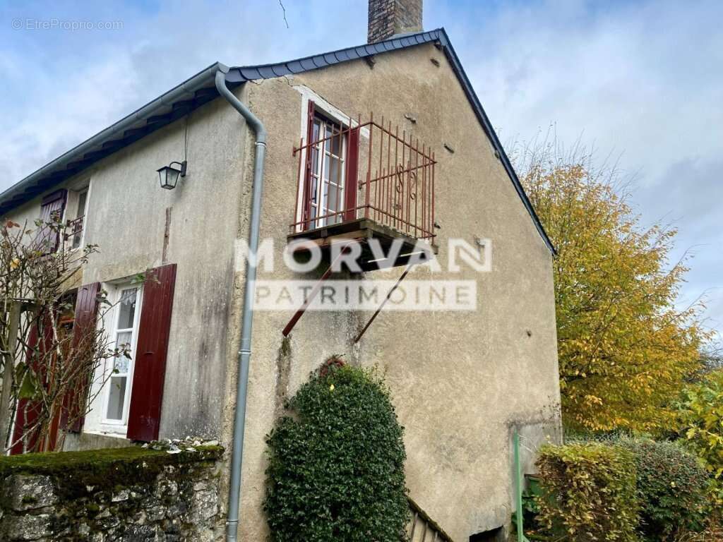 Maison à BILLY-CHEVANNES