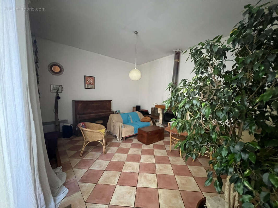 Maison à CESSERAS