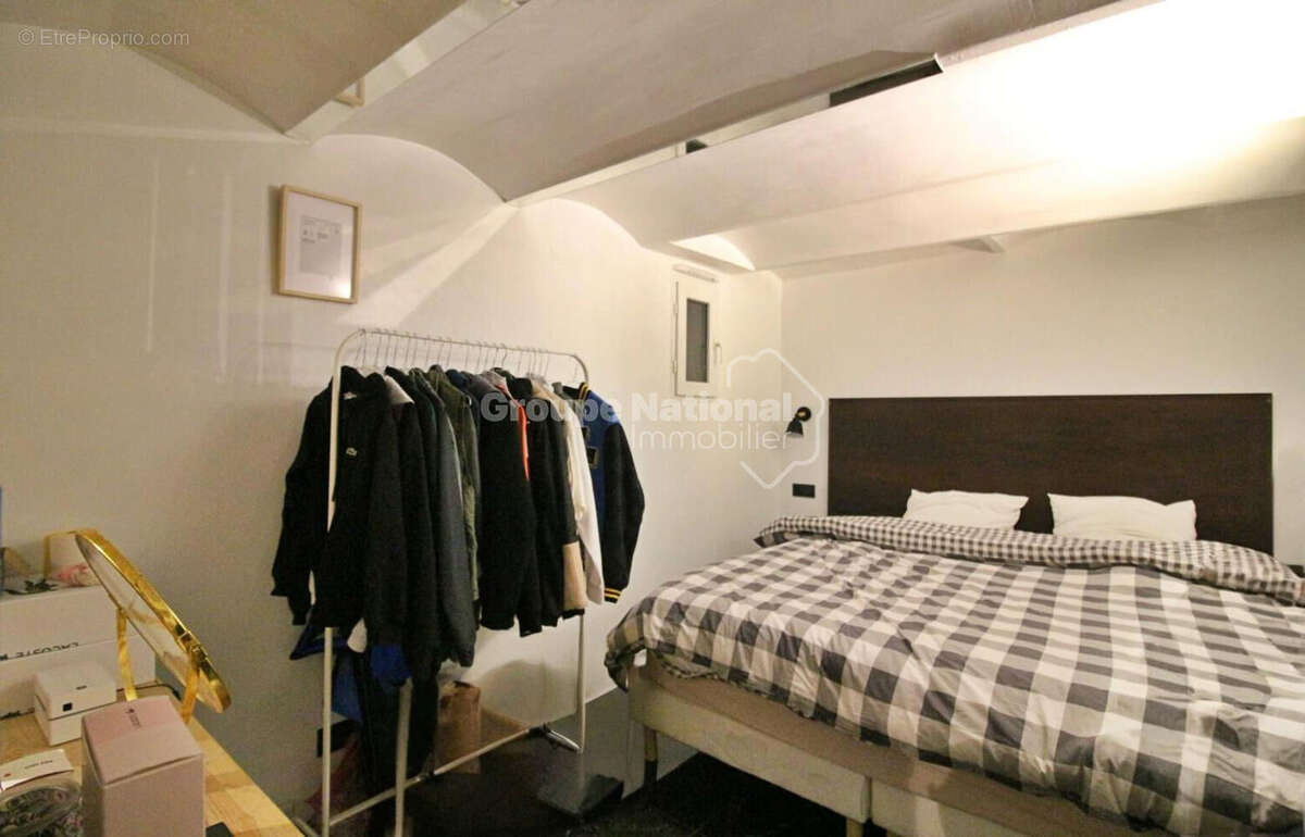 Appartement à MARSEILLE-4E