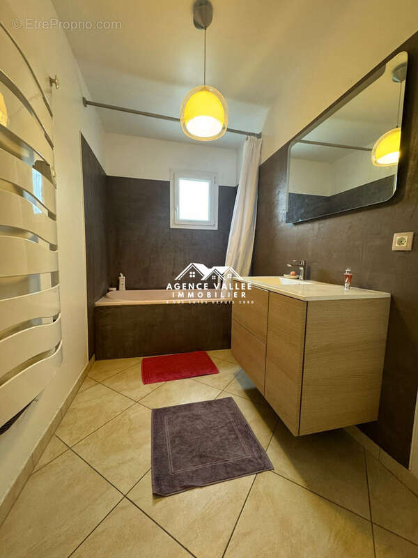 Maison à CORBEIL-ESSONNES