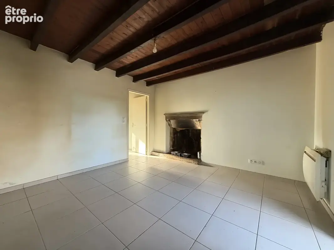 ST ETIENNE DU BOIS, maison en pierre, rénovée en 2018, 3 chambres - photo 2