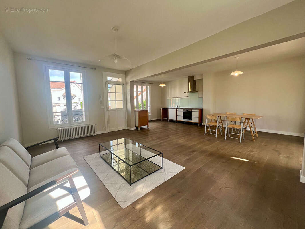 Maison 4 pièces à vendre à Brie Comte Robert - 335 000 - photo 4