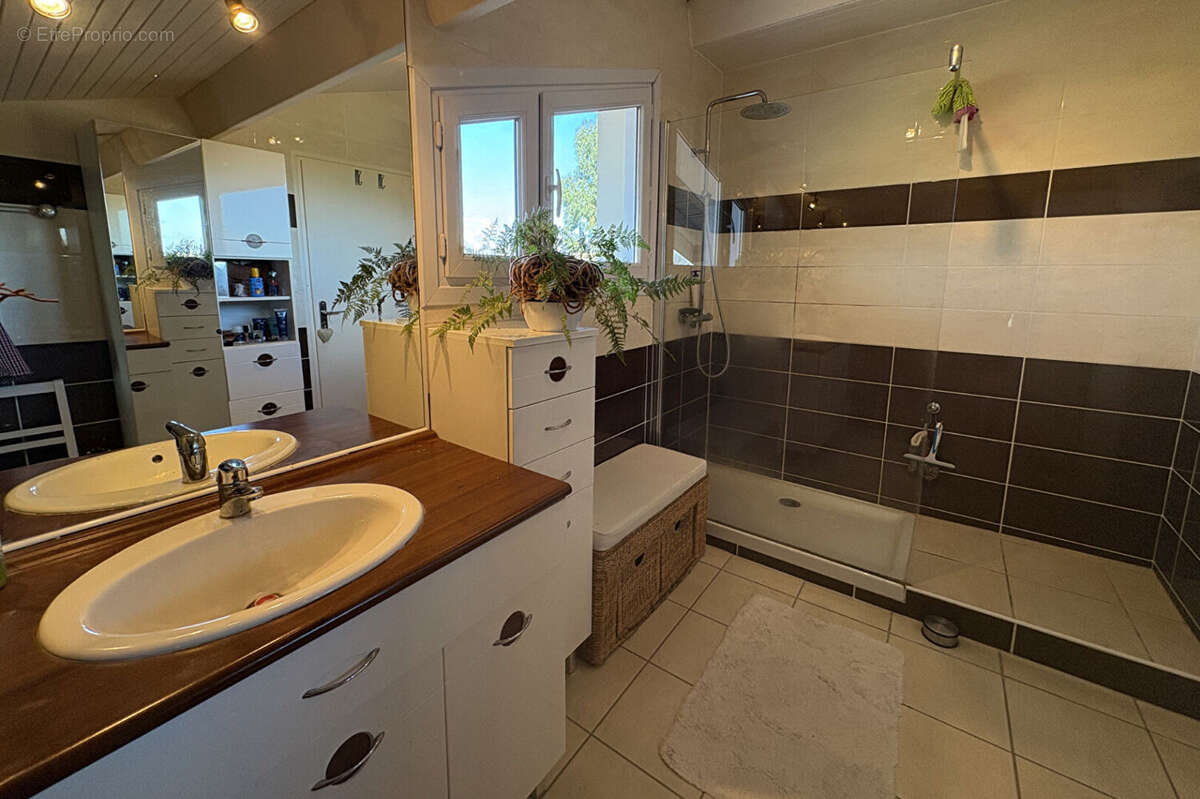 Maison à CASTAIGNOS-SOUSLENS