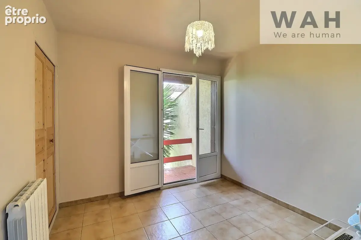 Mauguio - Maison 5 pièces de plain pied - 120m2 - Piscine - Garage - photo 13
