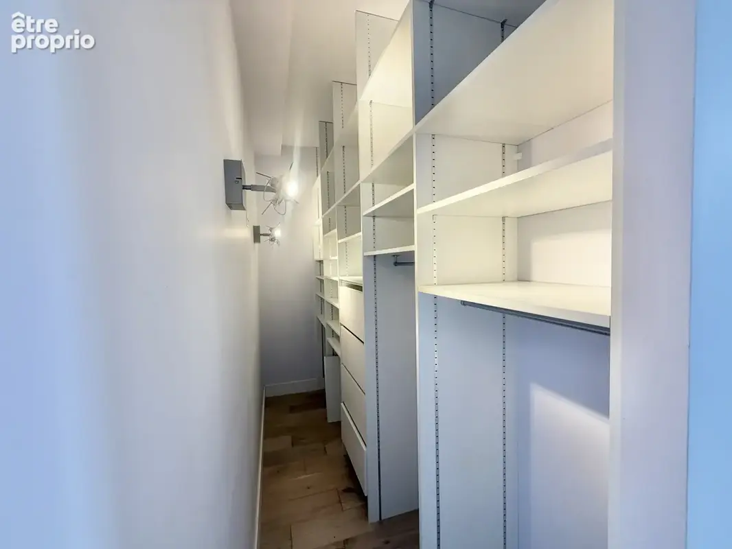 APPARTEMENT DE STANDING T3 + bureau 112M2 Hyper centre de Vichy - photo 5