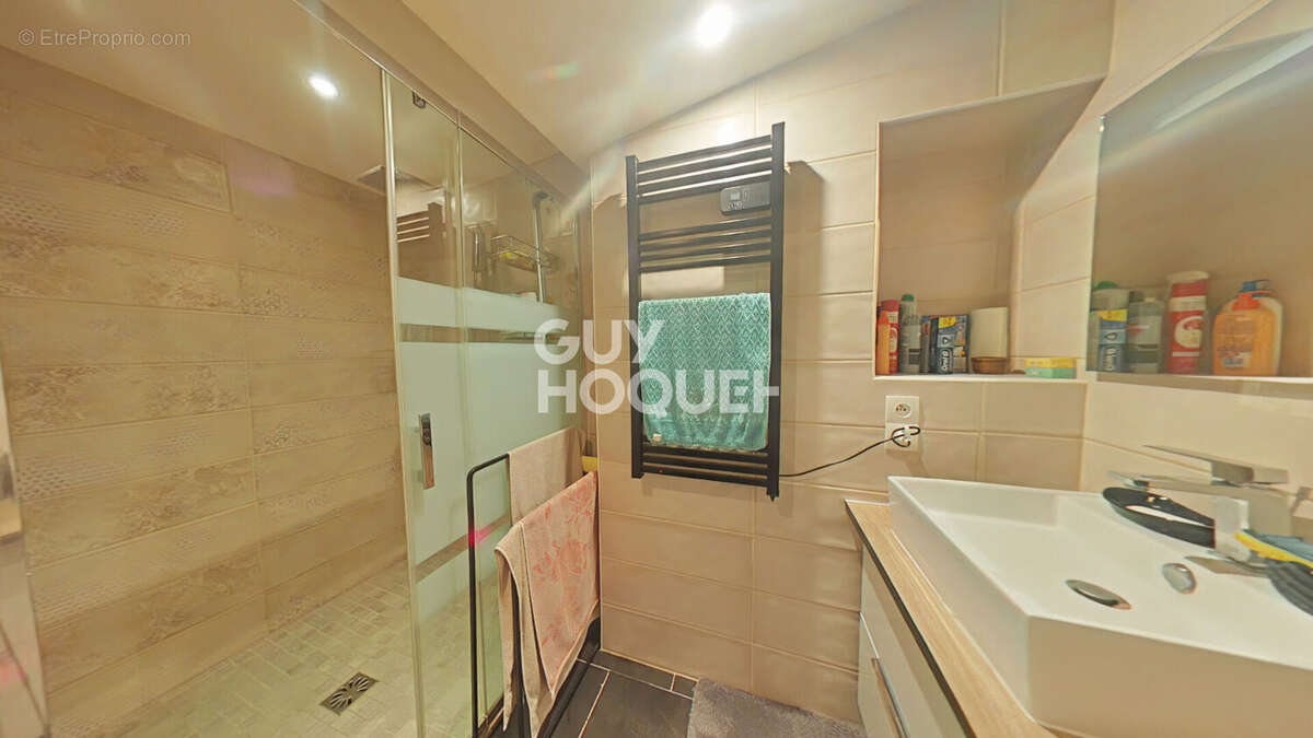 LA LIVINIERE : maison de caractère 5 pièces à vendre, terrasse, garage 57m2 - photo 16