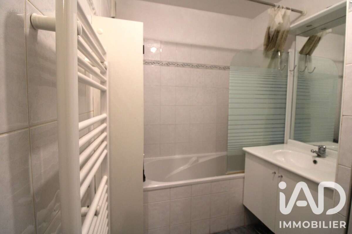 Photo 9 - Appartement à SAINT-DENIS