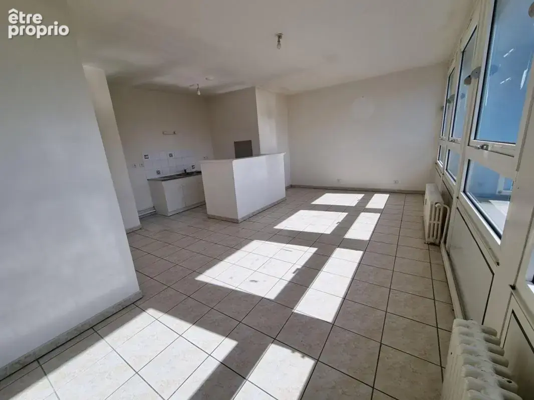 APPARTEMENT 2 chambres , hyper centre, garage, cave - photo 3