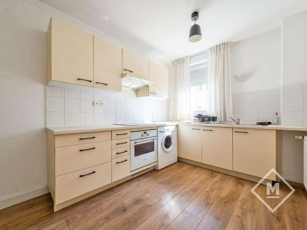 Appartement à MARSEILLE-8E