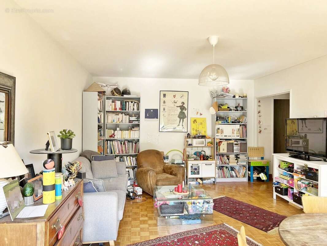 Appartement à SAINT-MAUR-DES-FOSSES