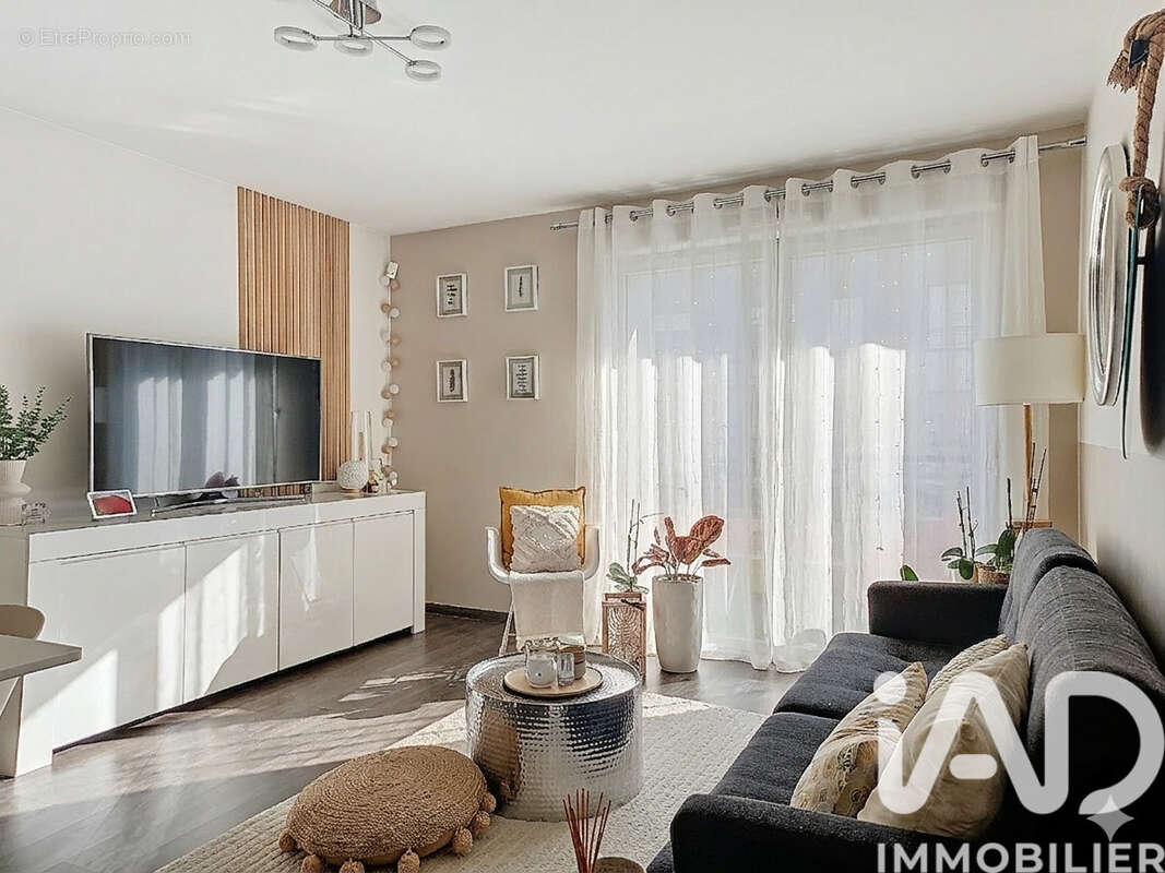 Photo 3 - Appartement à FLEURY-MEROGIS