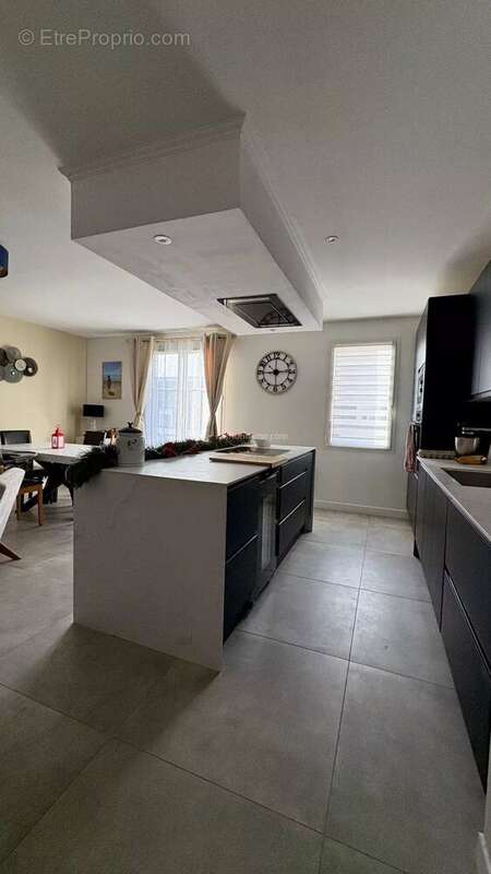 Appartement à MAGNY-LE-HONGRE