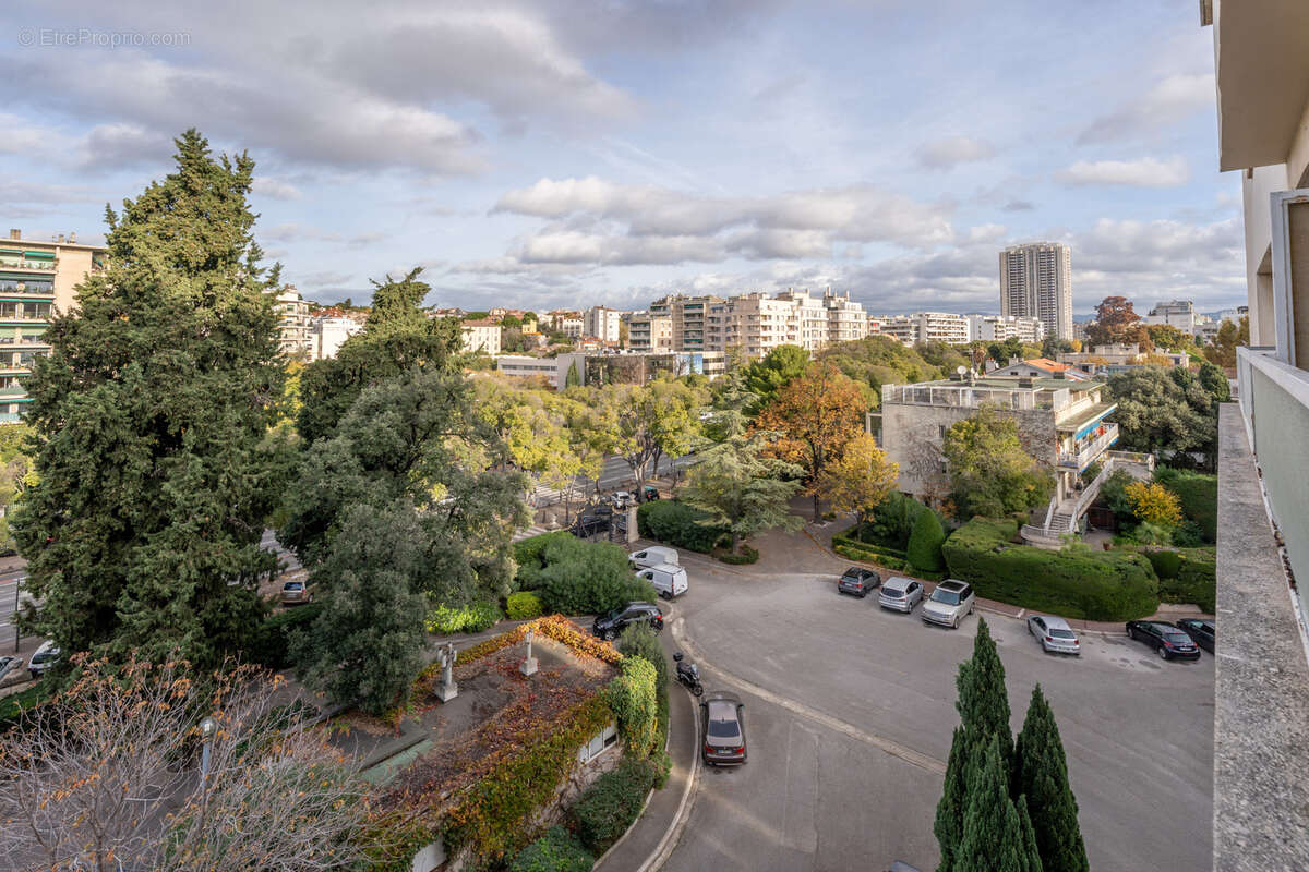 Appartement à MARSEILLE-8E