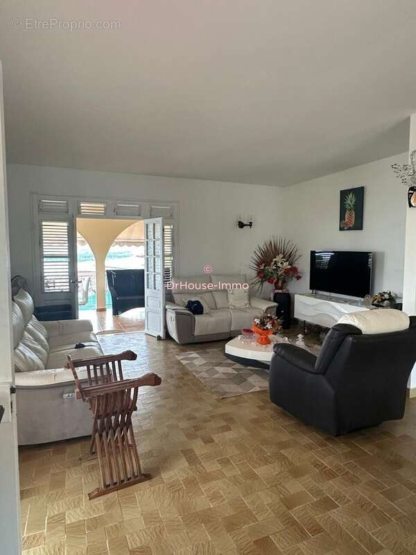 Maison à LA TRINITE