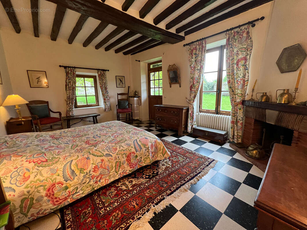 Maison à GARANCIERES