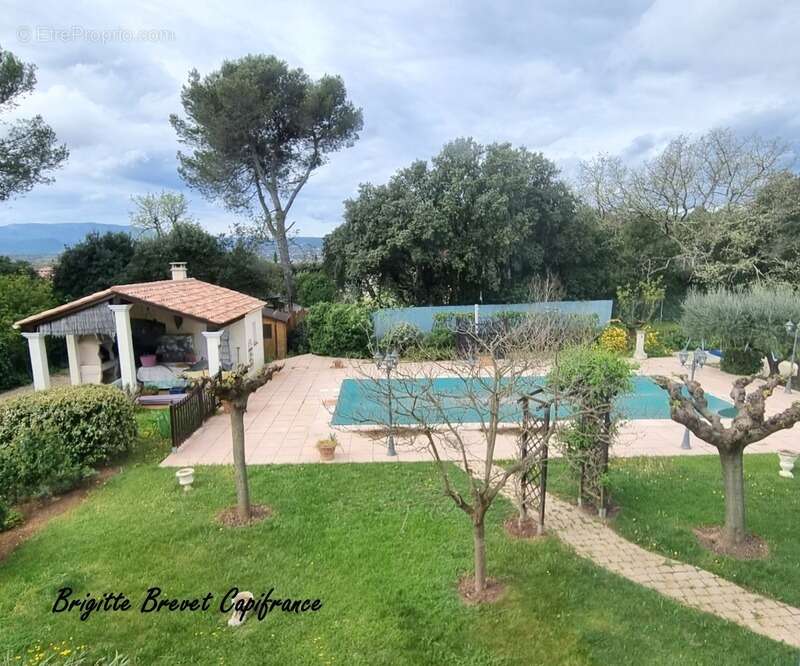 Maison à SAINT-MAXIMIN-LA-SAINTE-BAUME