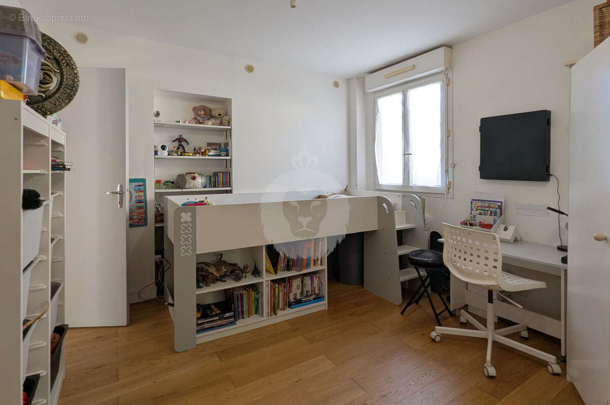 Appartement à SAINT-MAUR-DES-FOSSES