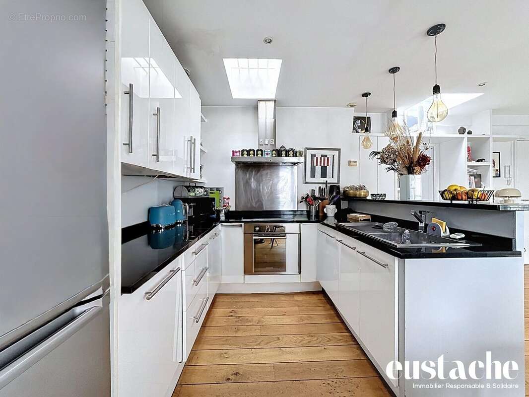 Appartement à PARIS-9E