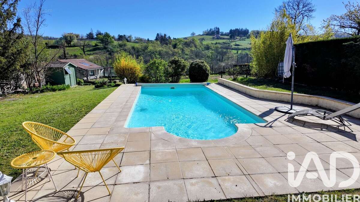 Photo 4 - Maison à SAINT-BONNET-LES-OULES