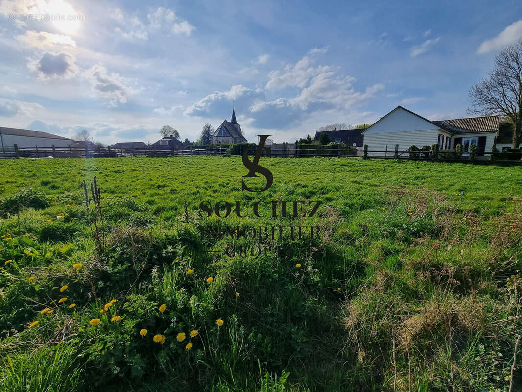 Terrain à GOUY-SERVINS