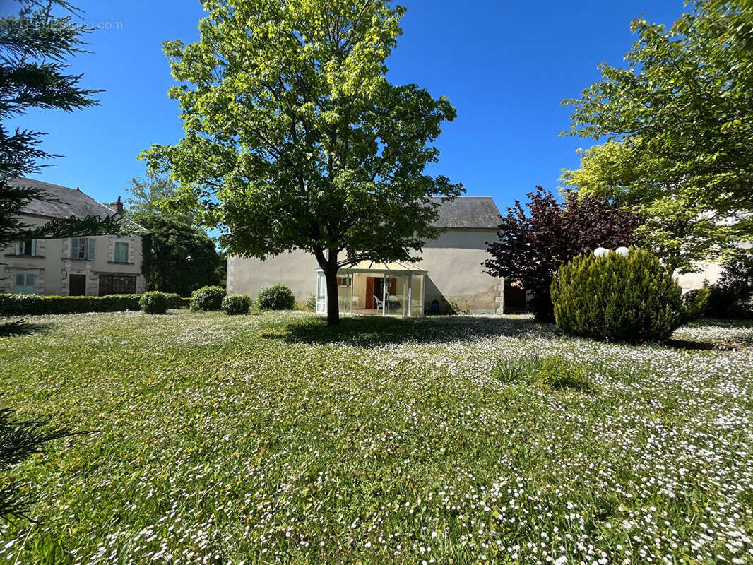 Ensemble immobilier avec dépendances - 229 m2 - photo 17