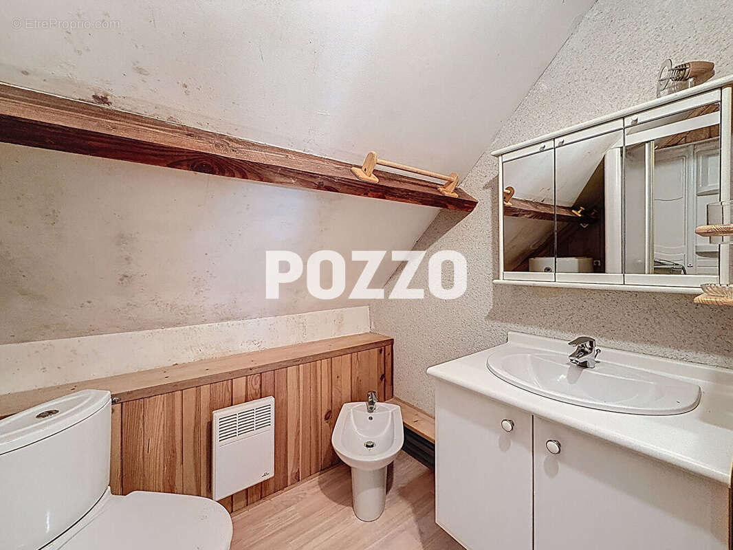 Maison de caractère 5 pièces avec jardin et dépendance - LE MESNIL - Terrain de 2494 m² - photo 12
