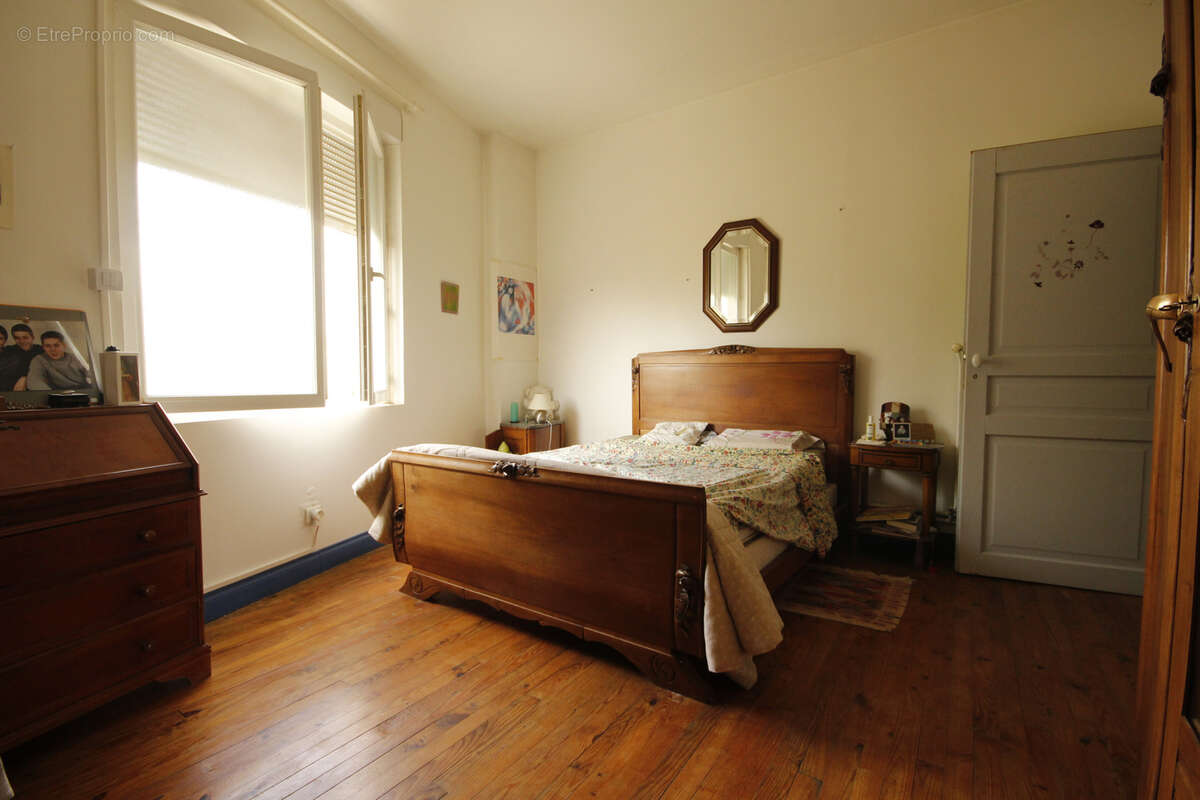 Maison à SAINTE-GEMME