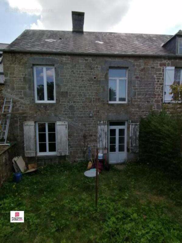 CARROUGES (61320) Maison de bourg, 4 pièces, 3 chambres , 75 m2 environ PRIX  35500  honoraires 12,70% inclus à la charge de l'a - photo 2