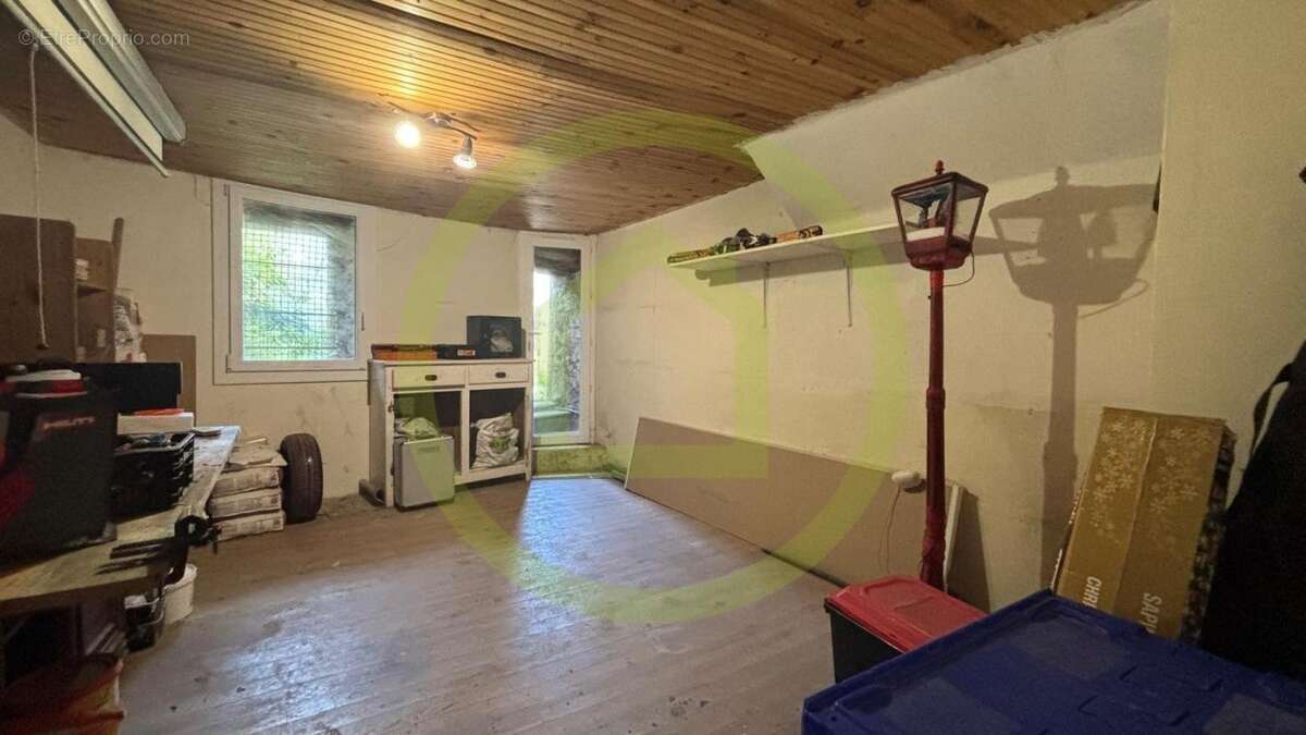 Maison à TOUET-SUR-VAR