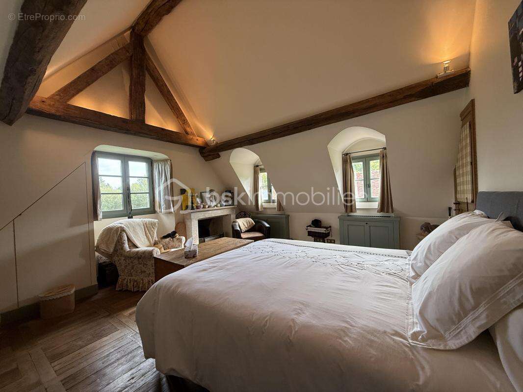 Maison à PONT-L&#039;EVEQUE