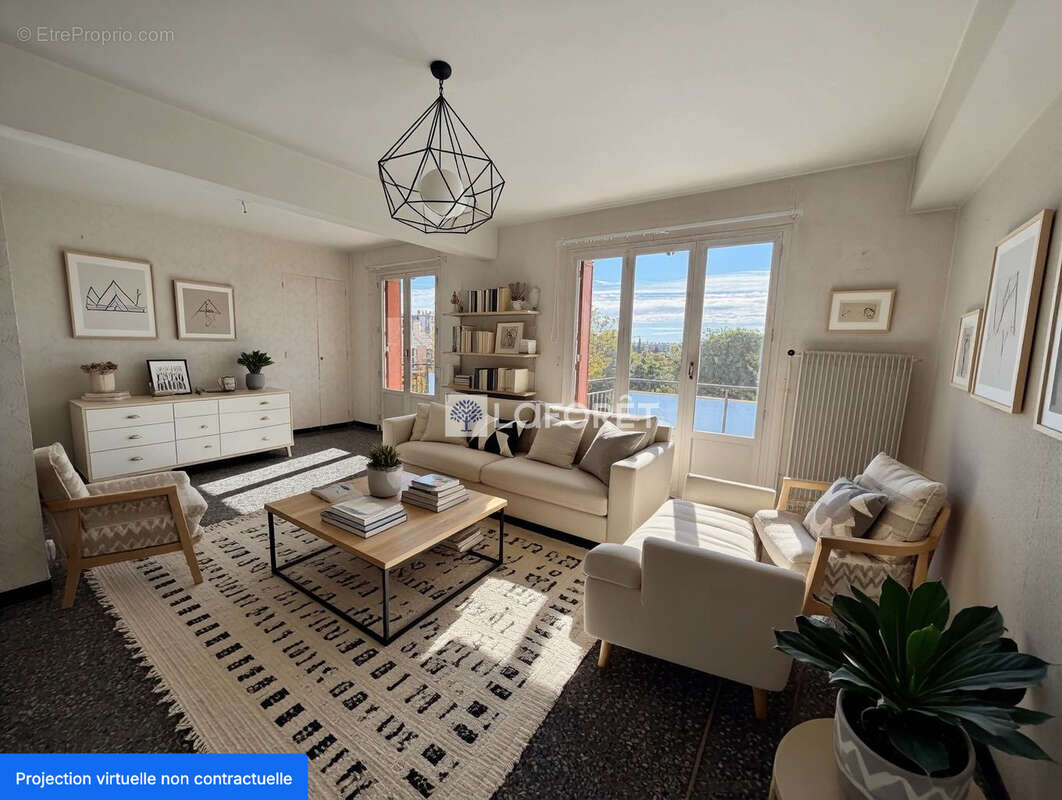 Appartement à SALON-DE-PROVENCE