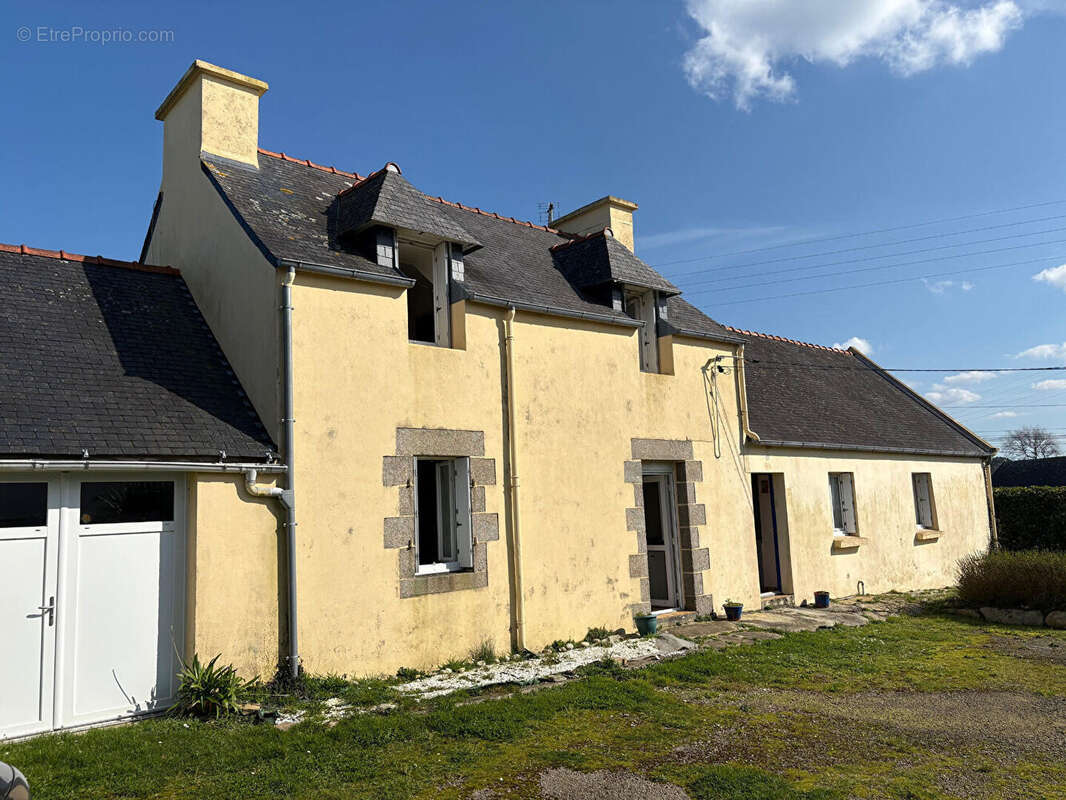 Maison à PLOUDALMEZEAU