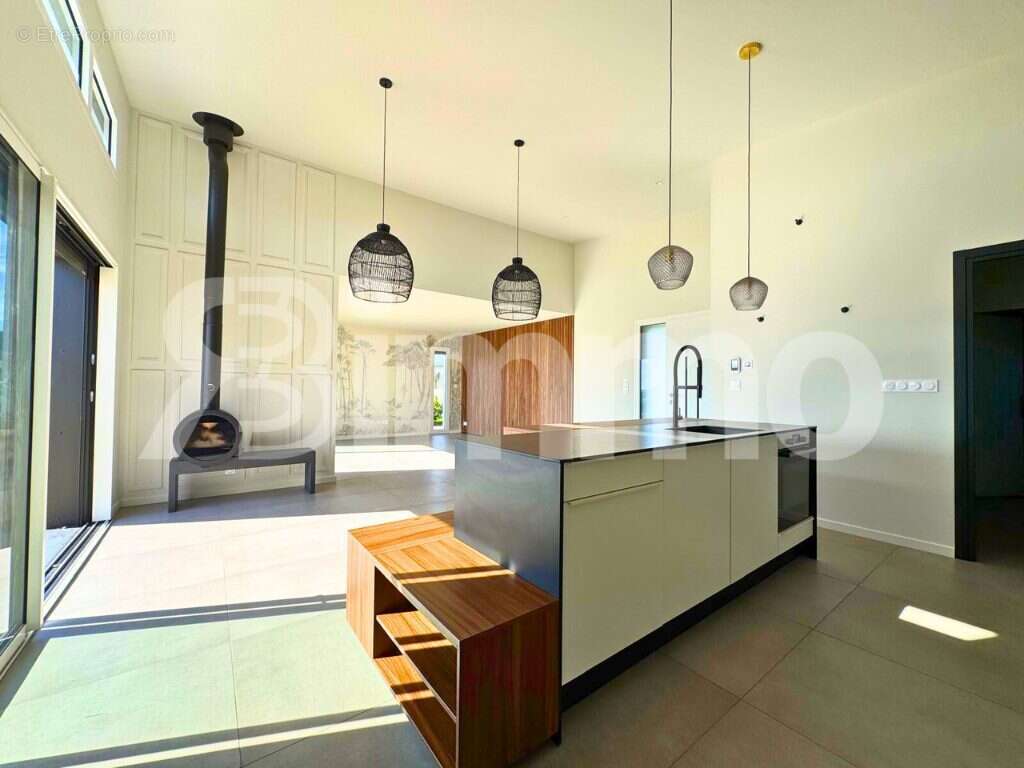 Maison 129 m² à Lannilis  - photo 2