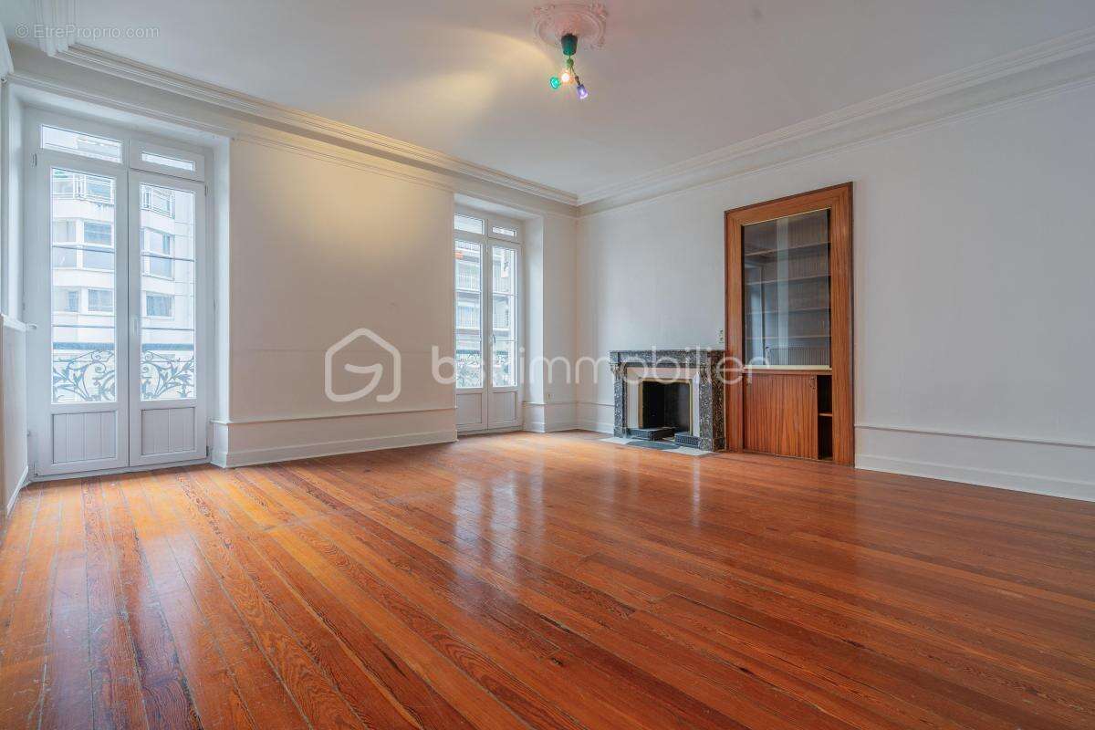 Appartement à AIX-LES-BAINS