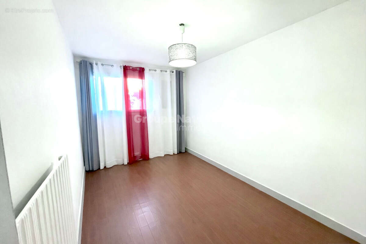 Appartement à SEPTEMES-LES-VALLONS