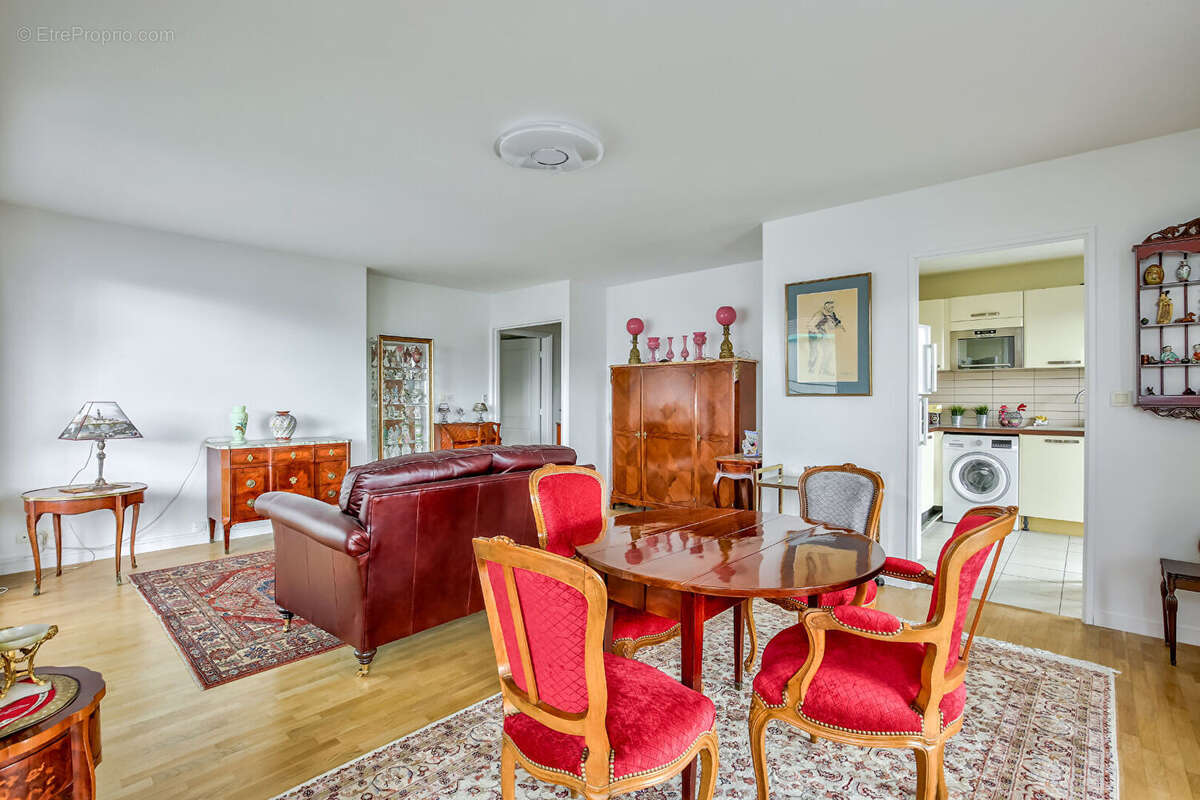 Appartement à COLOMBES