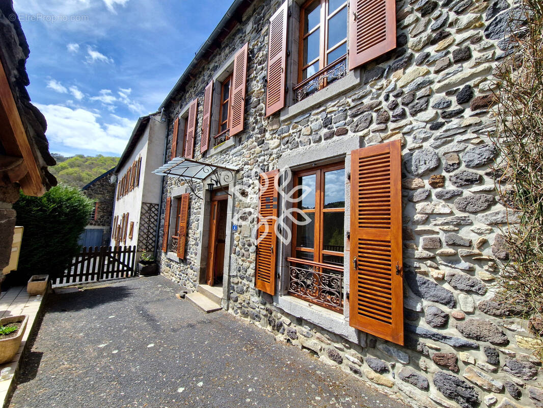 Maison à PEYRUSSE